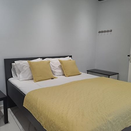 Vicky'S Place,Near Athens Airport 科洛皮奥 外观 照片
